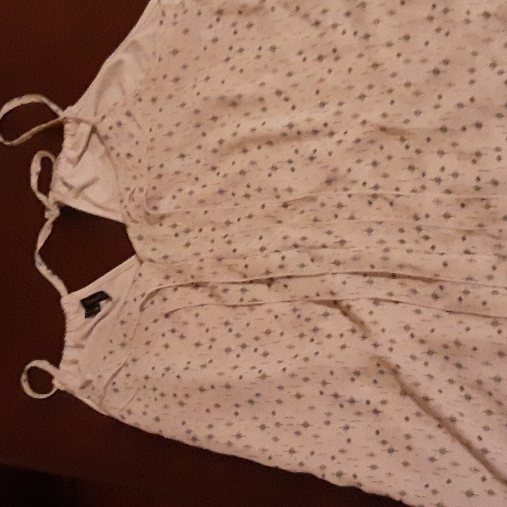 Maurice's size 0x Beige